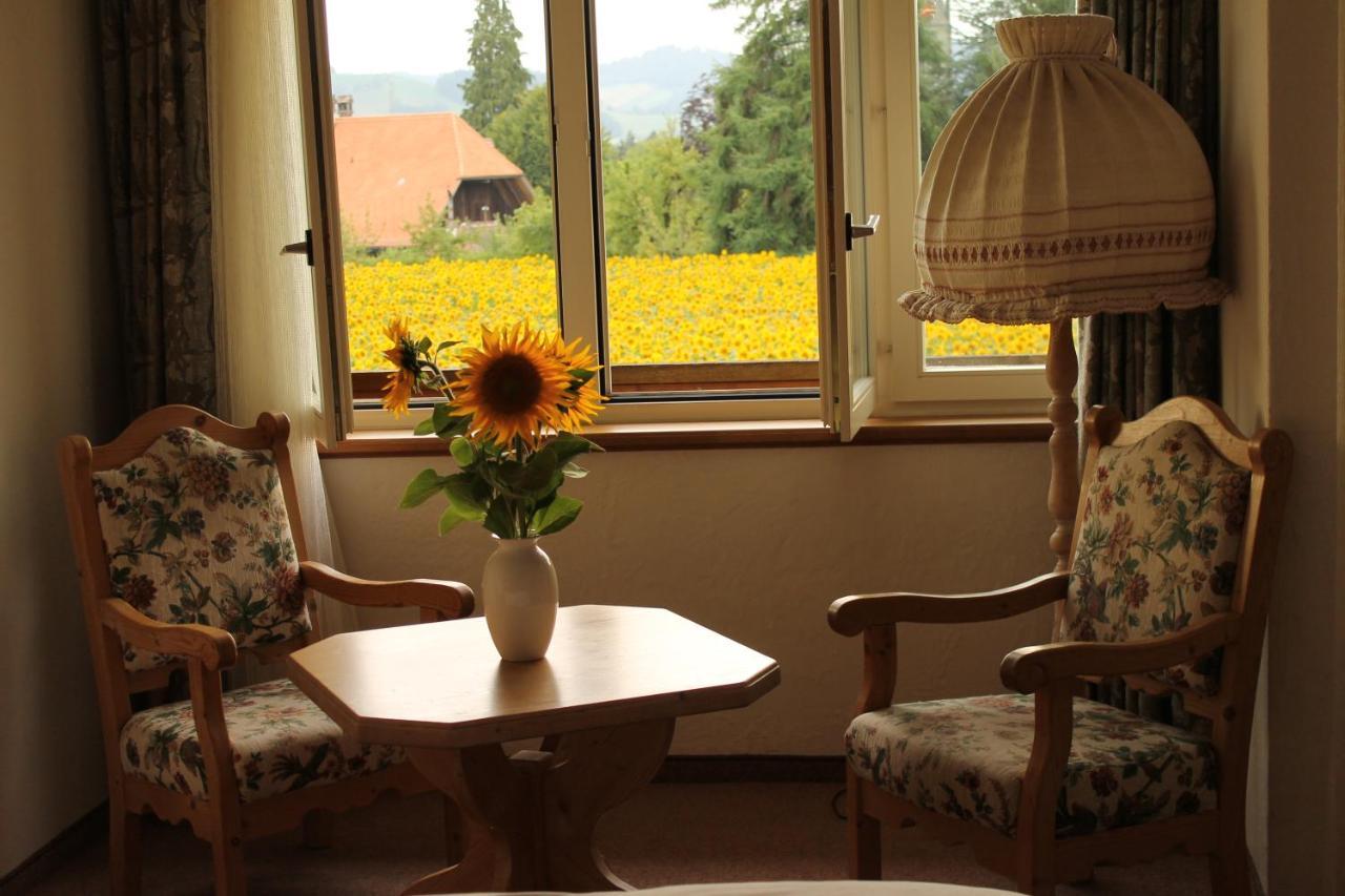 Gemeinschaftshaus Im Oberdorf Lutzelfluh ภายนอก รูปภาพ