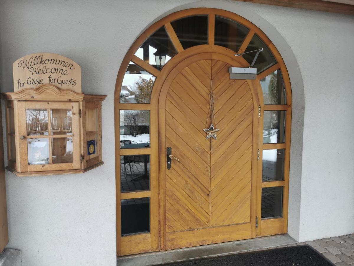 Gemeinschaftshaus Im Oberdorf Lutzelfluh ภายนอก รูปภาพ