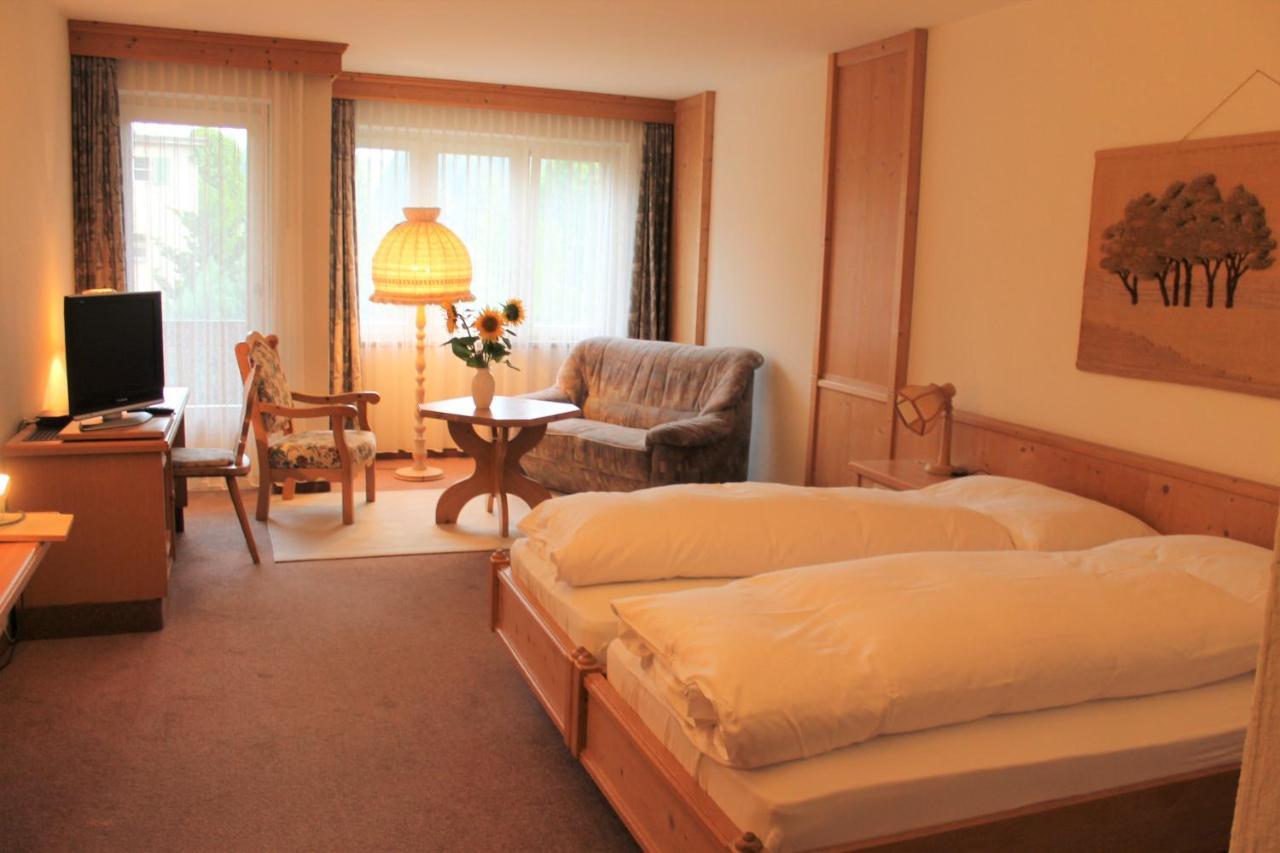 Gemeinschaftshaus Im Oberdorf Lutzelfluh ภายนอก รูปภาพ